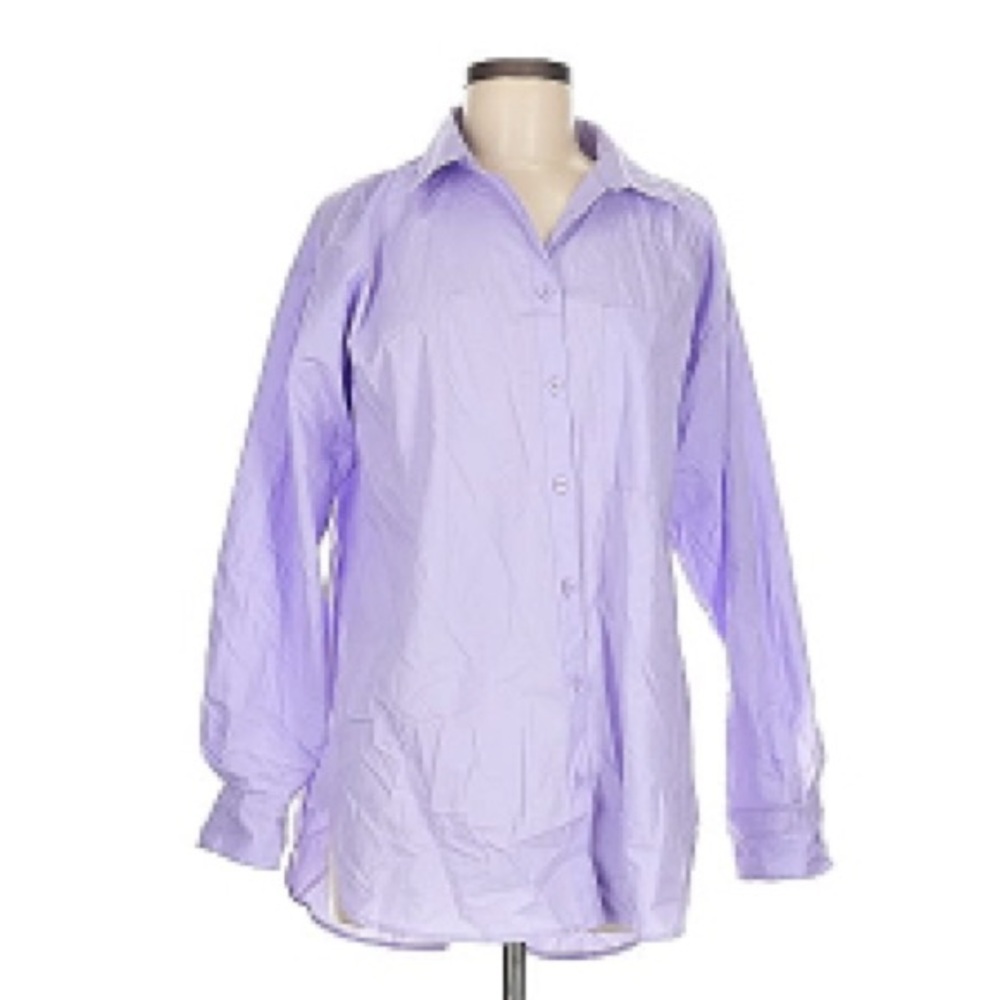 Women’s Anne Taylor Loft Lavender Button-Up Shirt size Medium